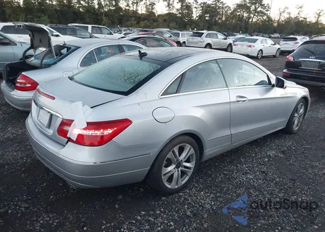 2011 Mercedes-Benz E 350 z USA, uszkodzony, nr VIN WDDKJ5GB2BF078618